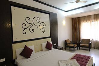 Sunny's Retreat, Lonavala 5